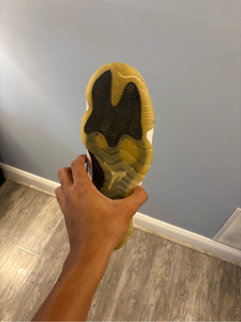 Jordan 11 - Picture 6 of 8